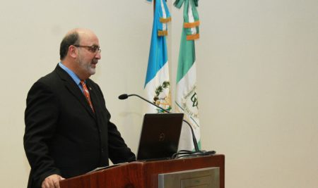 RECONOCIMIENTO A 53 EGRESADOS DE LA UNIVERSIDAD DEL VALLE DE GUATEMALA